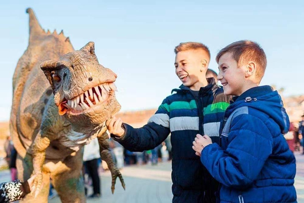 速看摩尔多瓦恐龙主题公园盛大开业！