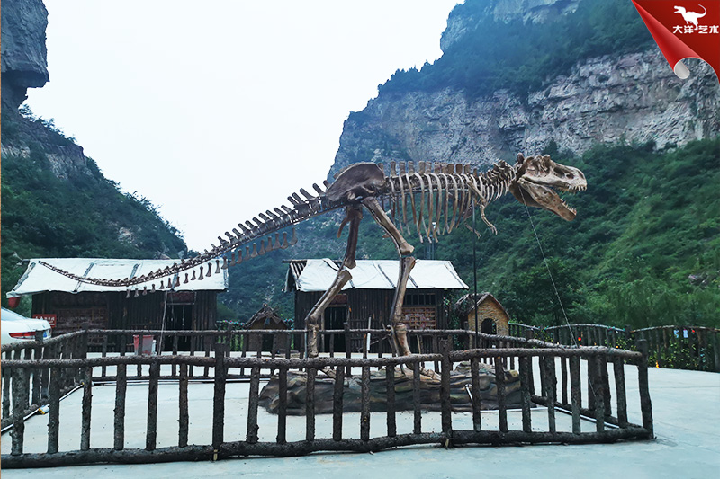 恐龙化石骨架，霸王龙化石骨架