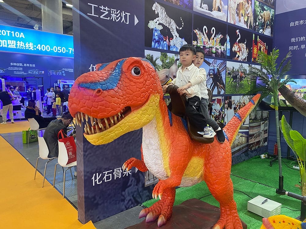 大洋艺术参加第14届GTI广州游乐设备产业展 · 图片9
